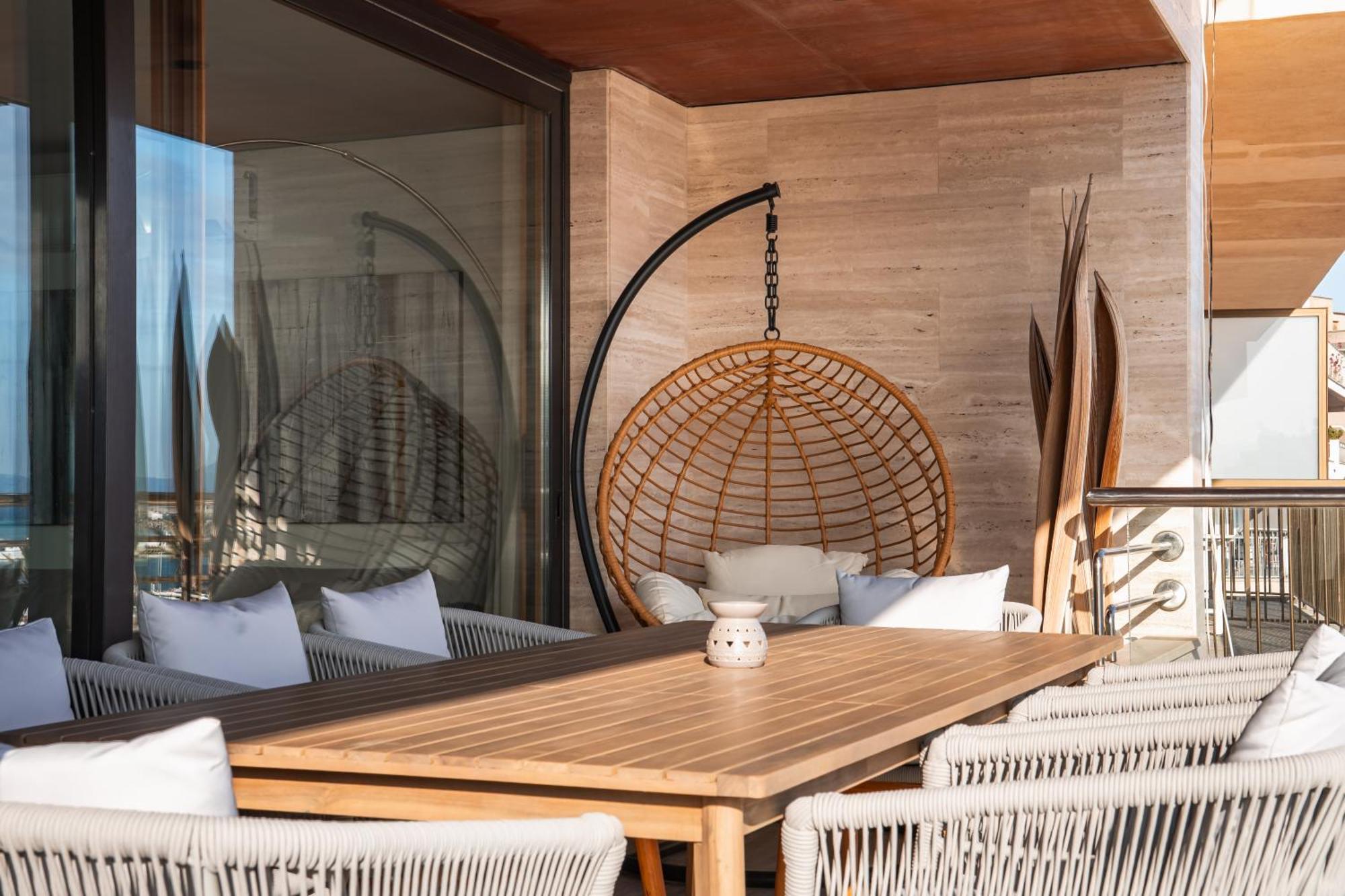 Luxury Sea View Apartment In Puerto De Alcudia Экстерьер фото